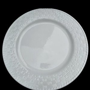 Home Trends White basket Weave( lot of 4)‎  7" Saucers